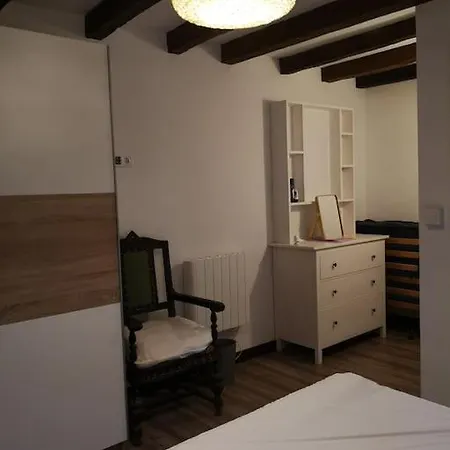 El Pajar, Rustic Apt. & Gardens With Sheep & Hens * Lloreda (Cantabria)