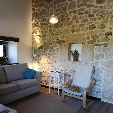 El Pajar, Rustic Apt. & Gardens With Sheep & Hens * Lloreda (Cantabria)