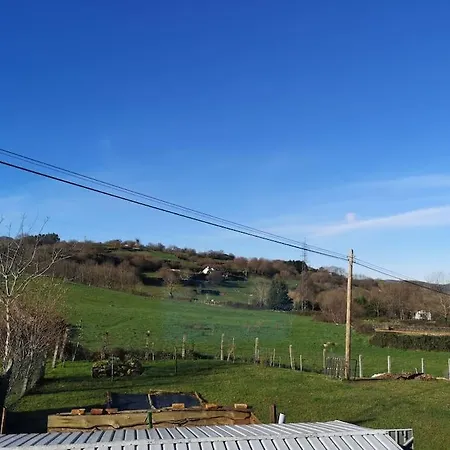 El Pajar, Rustic Apt. & Gardens With Sheep & Hens