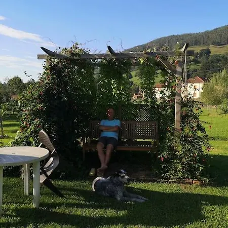 El Pajar, Rustic Apt. & Gardens With Sheep & Hens Apartment *
