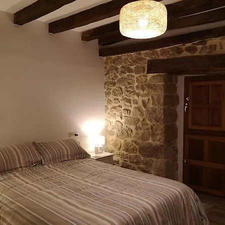 Apartment El Pajar, Rustic Apt. & Gardens With Sheep & Hens