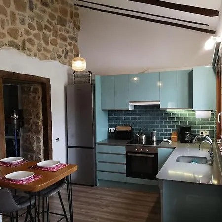 Apartment El Pajar, Rustic Apt. & Gardens With Sheep & Hens *